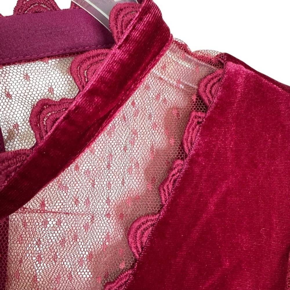 NWT Anthropologie Endless Rose Velvet and Lace Romper Wine Size S - Picture 5 of 12